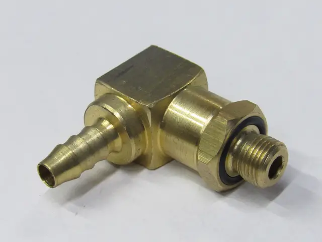 Codo en bronce con espigo — vista 3