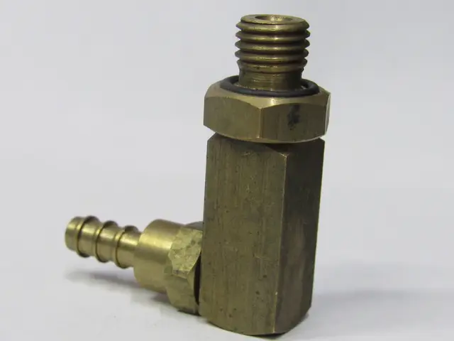 Racor angular en bronce — vista 3