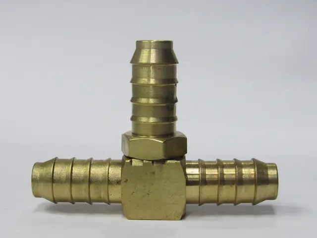 Te para manguera en bronce — vista 4