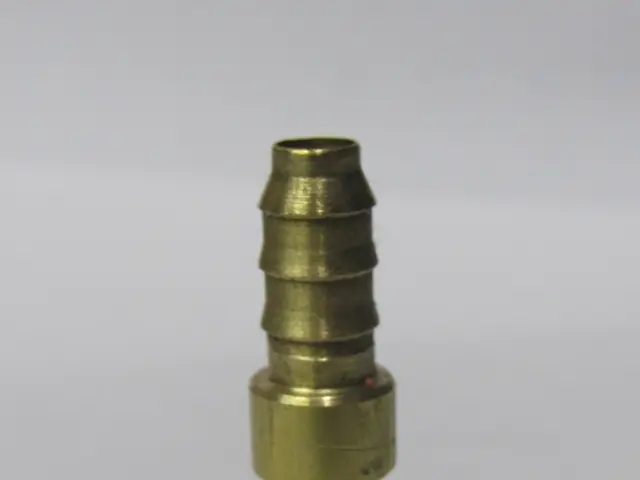 Unión doble espigo en bronce